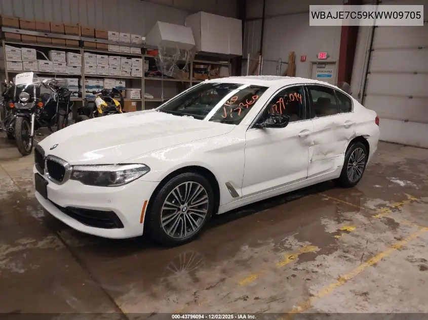 WBAJE7C59KWW09705 2019 BMW 540I xDrive