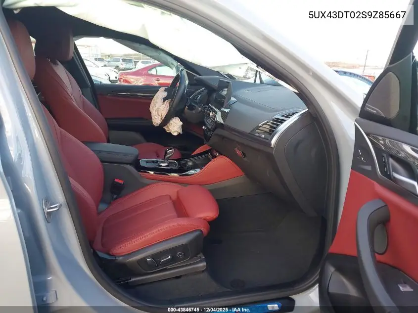 5UX43DT02S9Z85667 2025 BMW X4 M40I