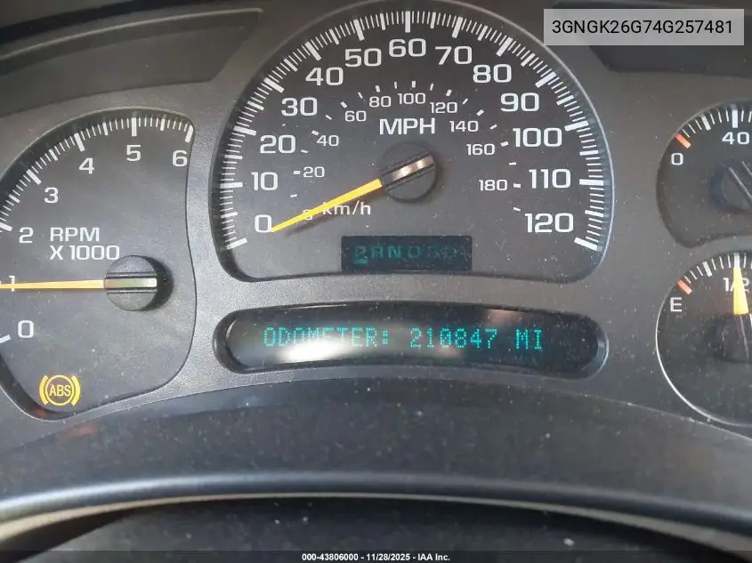 2004 Chevrolet Suburban 2500 Lt VIN: 3GNGK26G74G257481 Lot: 43806000