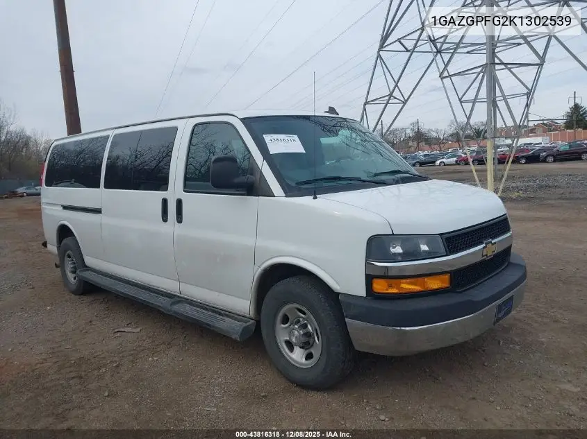 1GAZGPFG2K1302539 2019 Chevrolet Express 3500 Lt