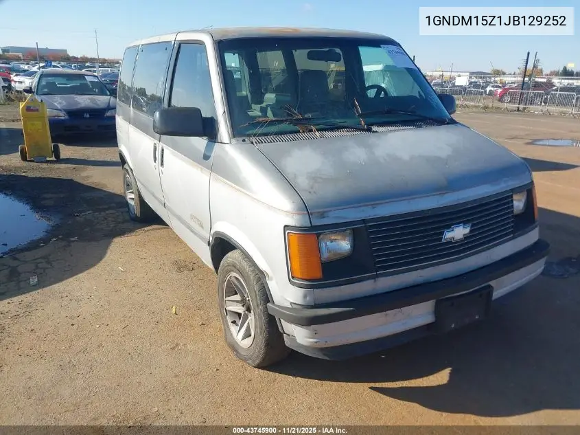 1GNDM15Z1JB129252 1988 Chevrolet Astro