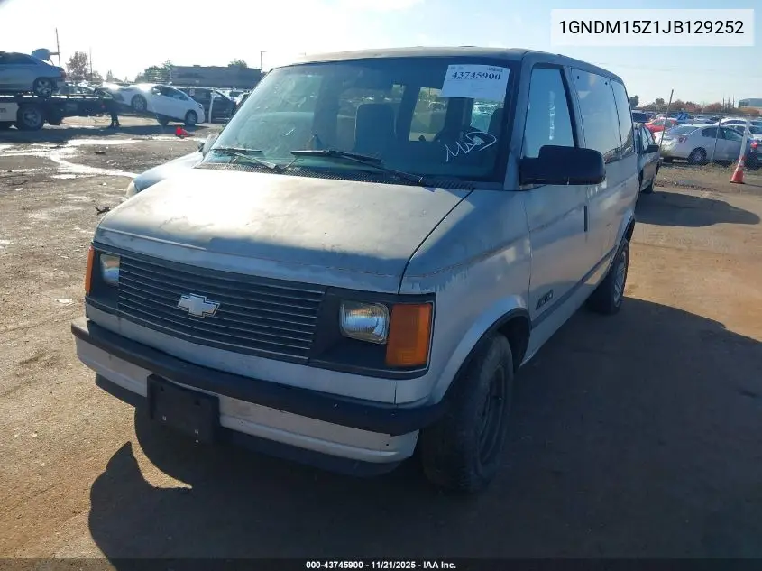 1GNDM15Z1JB129252 1988 Chevrolet Astro