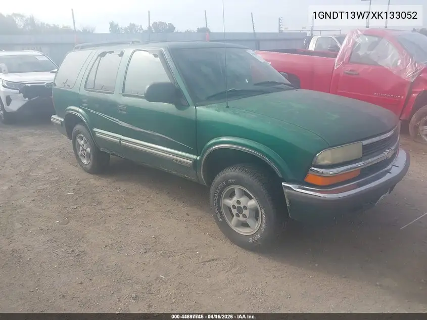 1GNDT13W7XK133052 1999 Chevrolet Blazer Ls