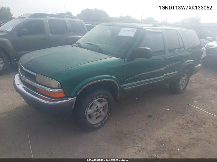 1GNDT13W7XK133052 1999 Chevrolet Blazer Ls