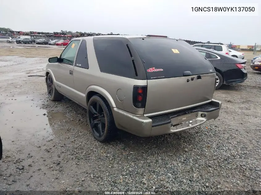 1GNCS18W0YK137050 2000 Chevrolet Blazer Ls