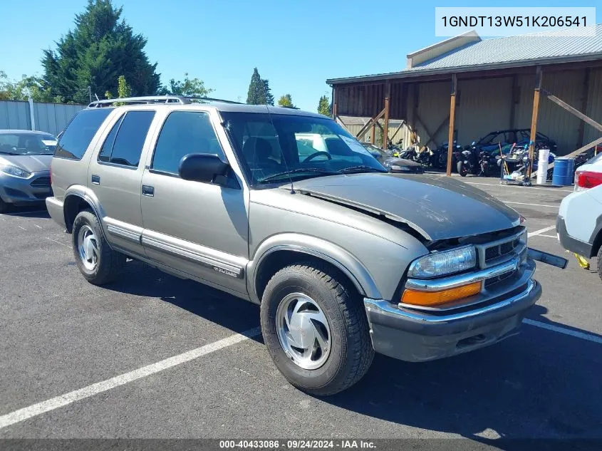 1GNDT13W51K206541 2001 Chevrolet Blazer Lt