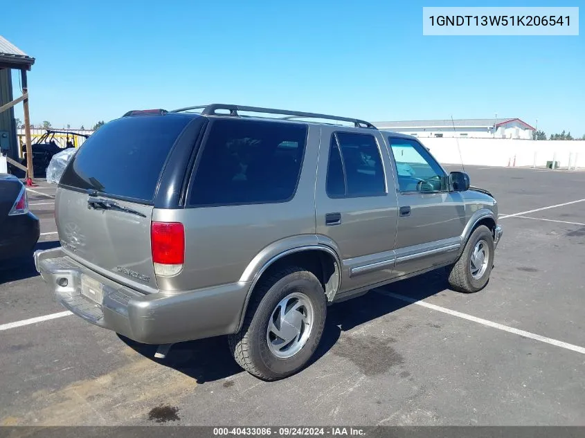 1GNDT13W51K206541 2001 Chevrolet Blazer Lt