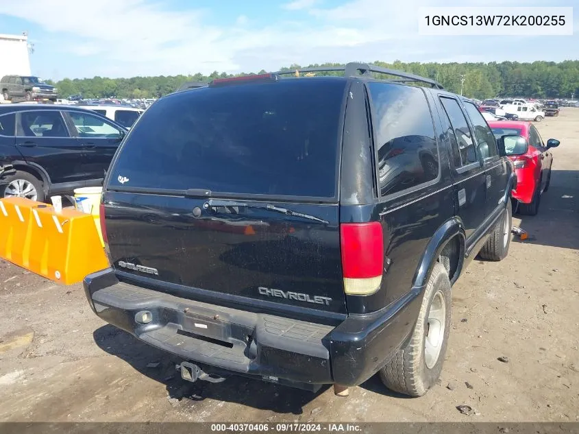 2002 Chevrolet Blazer Ls VIN: 1GNCS13W72K200255 Lot: 40370406