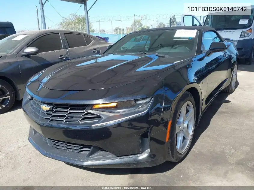 1G1FB3DS0K0140742 2019 Chevrolet Camaro 1Lt