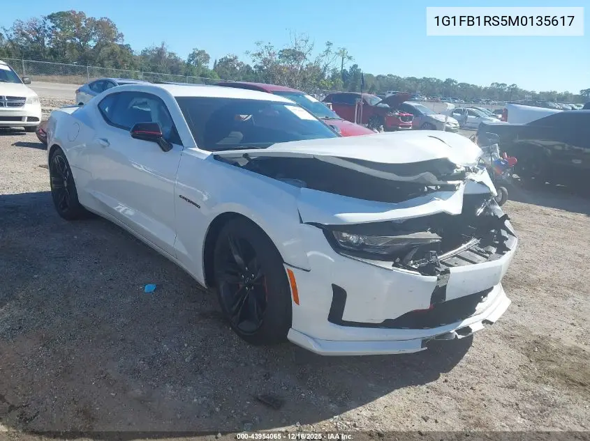 1G1FB1RS5M0135617 2021 Chevrolet Camaro Rwd 1Lt