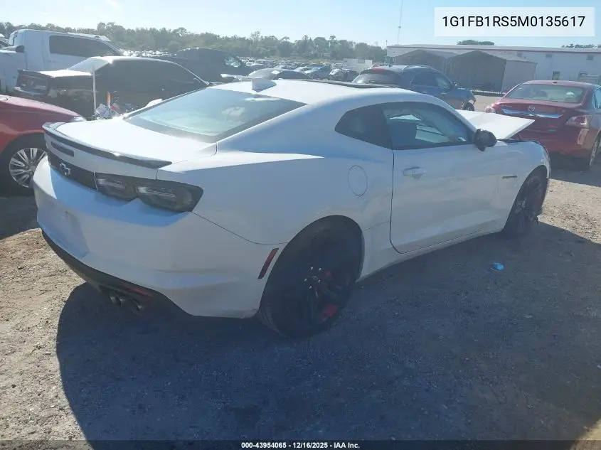 1G1FB1RS5M0135617 2021 Chevrolet Camaro Rwd 1Lt