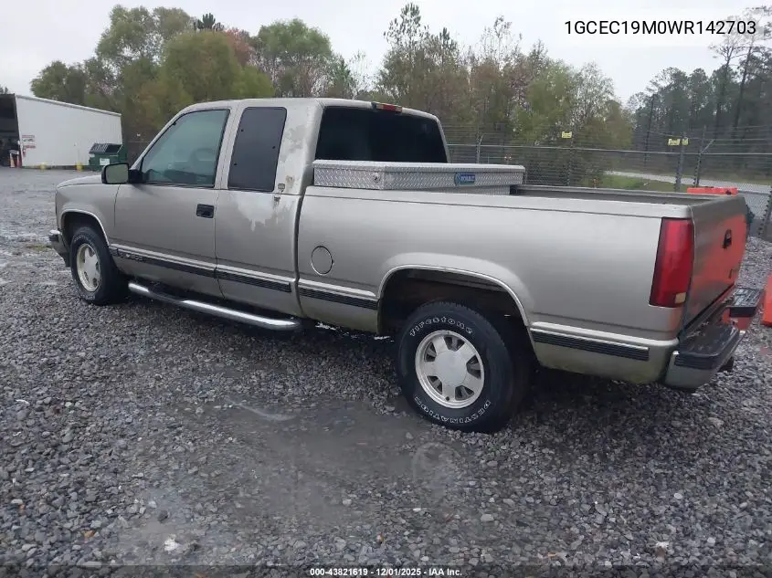1998 Chevrolet C1500 Fleetside VIN: 1GCEC19M0WR142703 Lot: 43821619