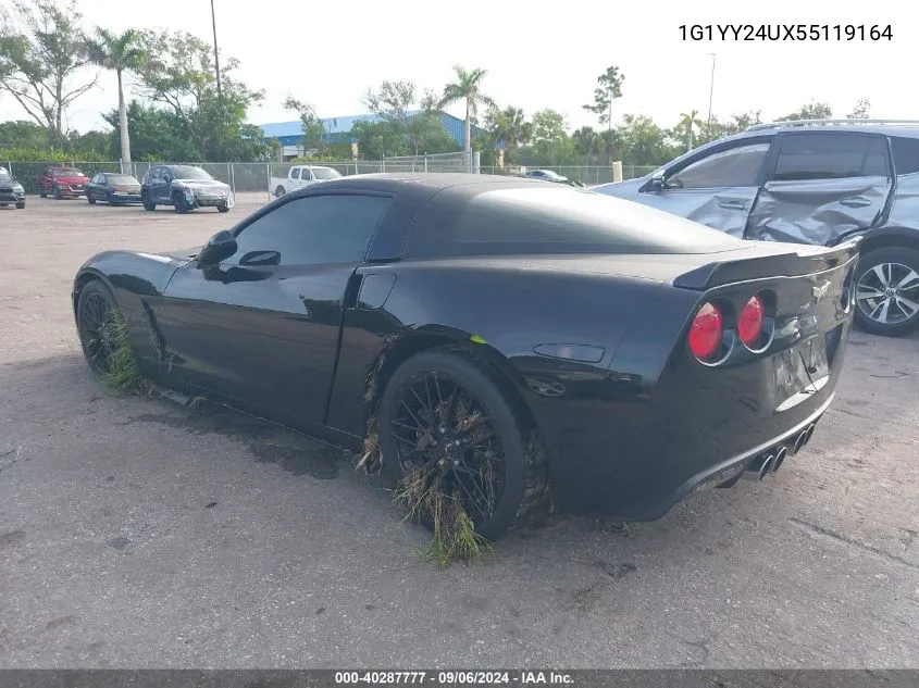 1G1YY24UX55119164 2005 Chevrolet Corvette