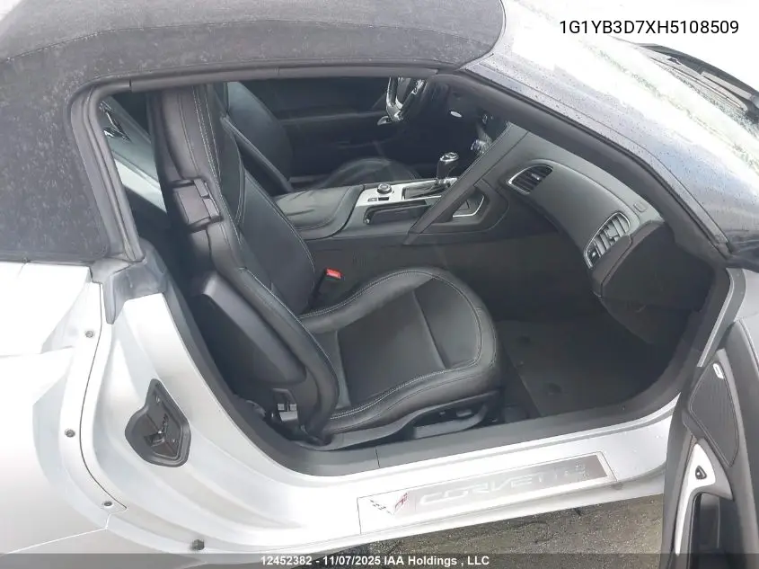 1G1YB3D7XH5108509 2017 Chevrolet Corvette Stingray 1Lt
