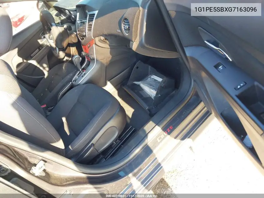 1G1PE5SBXG7163096 2016 Chevrolet Cruze Limited 1Lt Auto