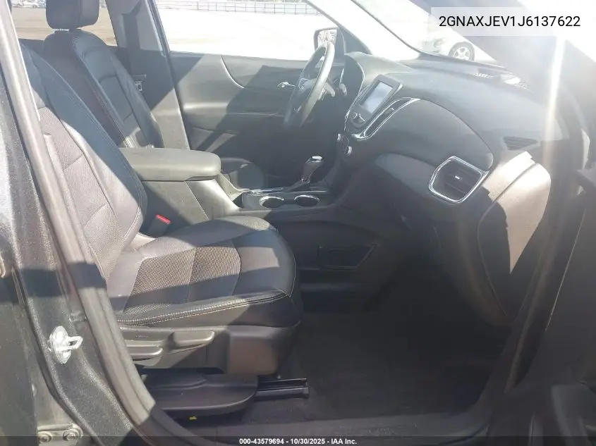 2GNAXJEV1J6137622 2018 Chevrolet Equinox Lt