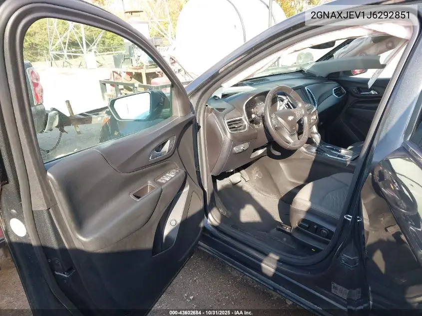 2GNAXJEV1J6292851 2018 Chevrolet Equinox Lt