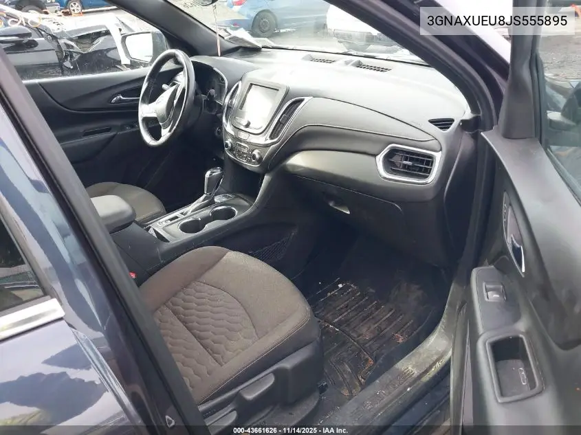 3GNAXUEU8JS555895 2018 Chevrolet Equinox Lt