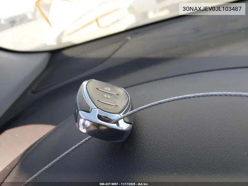 3GNAXJEV0JL103487 2018 Chevrolet Equinox Lt
