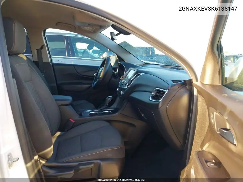 2GNAXKEV3K6138147 2019 Chevrolet Equinox Lt