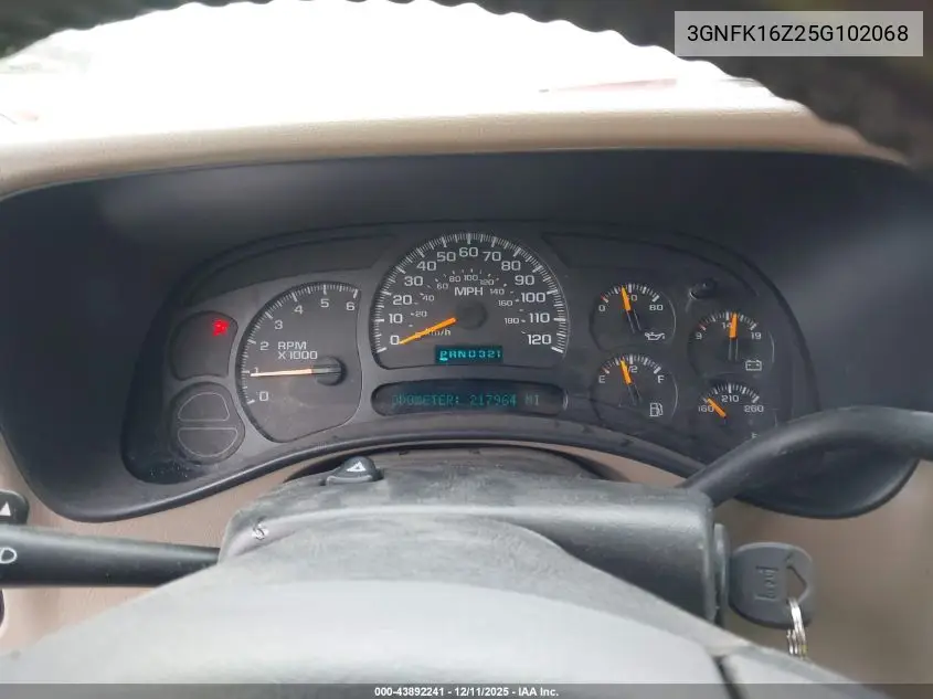 3GNFK16Z25G102068 2005 Chevrolet Suburban 1500 Z71