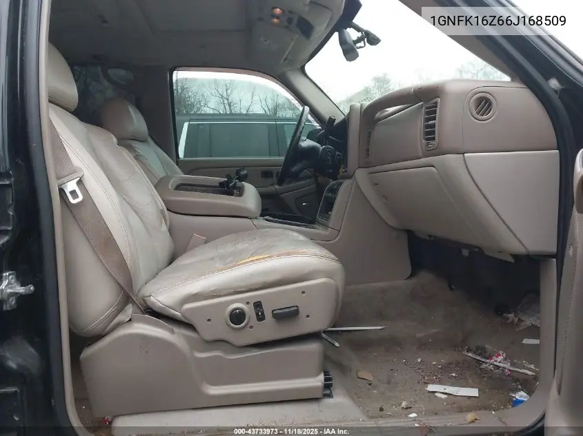 1GNFK16Z66J168509 2006 Chevrolet Suburban 1500 Lt