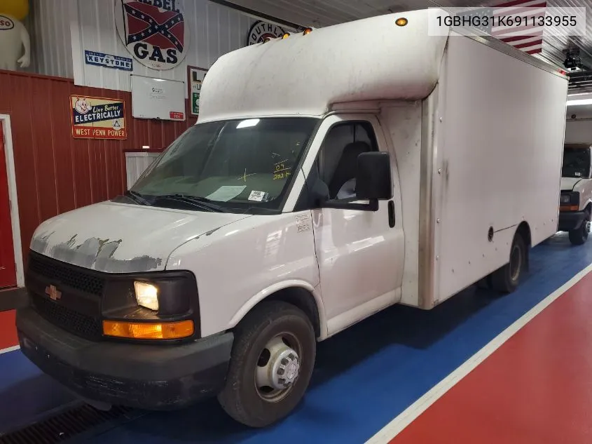 2009 Chevrolet Express Cutaway Work Van VIN: 1GBHG31K691133955 Lot: 40443298