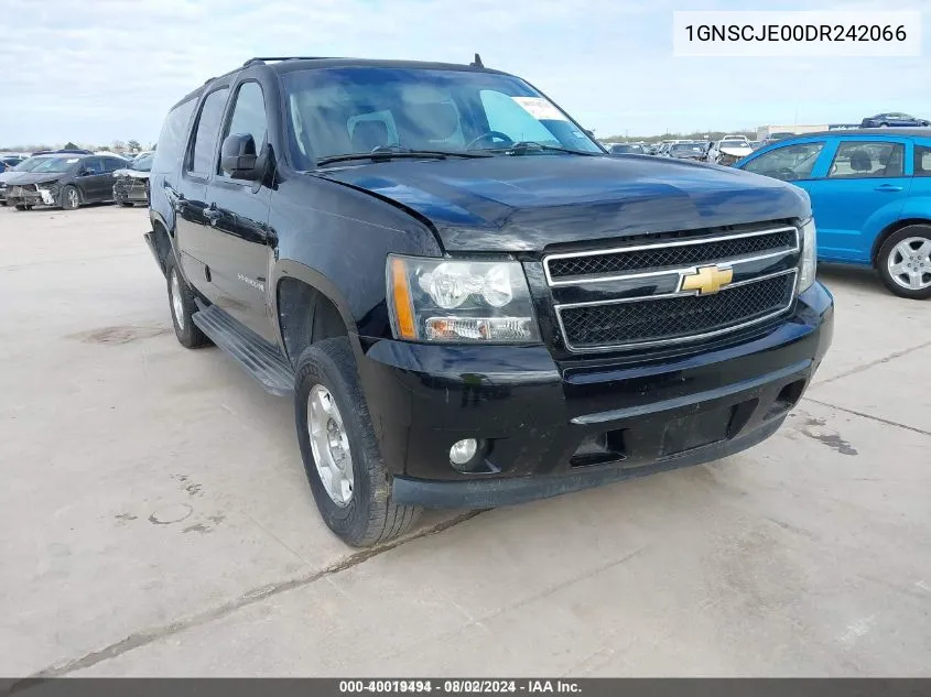 2013 Chevrolet Suburban 1500 Lt VIN: 1GNSCJE00DR242066 Lot: 40019494