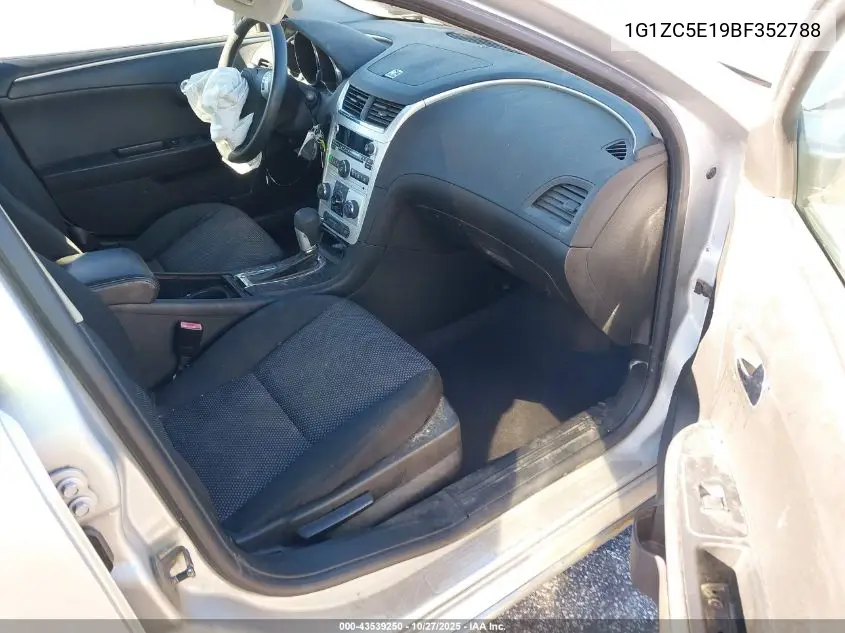 1G1ZC5E19BF352788 2011 Chevrolet Malibu 1Lt