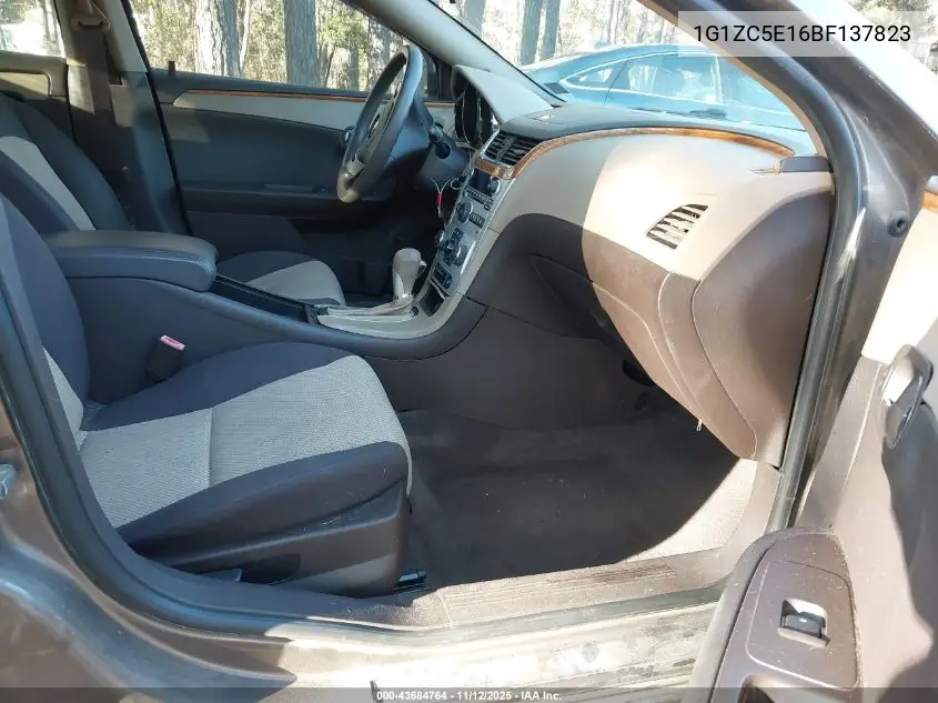 1G1ZC5E16BF137823 2011 Chevrolet Malibu 1Lt