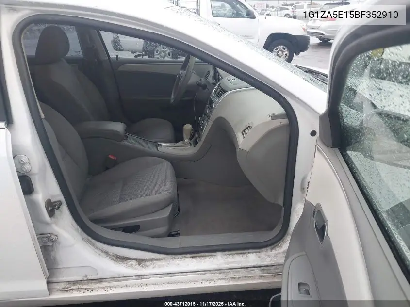 1G1ZA5E15BF352910 2011 Chevrolet Malibu Ls