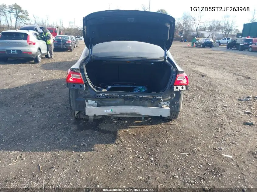 1G1ZD5ST2JF263968 2018 Chevrolet Malibu Lt