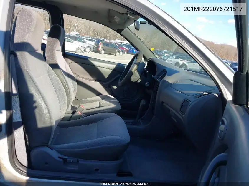 2C1MR2220Y6721517 2000 Chevrolet Metro Lsi