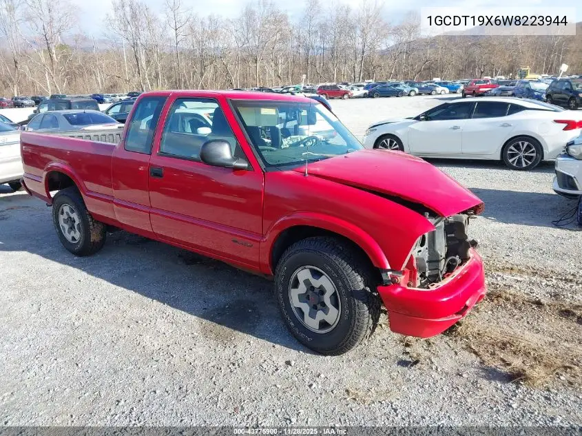 1GCDT19X6W8223944 1998 Chevrolet S-10 Ls