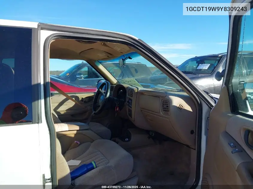 1GCDT19W9Y8309243 2000 Chevrolet S-10 Ls