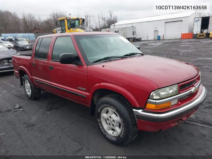 1GCDT13W42K163658 2002 Chevrolet S-10 Ls
