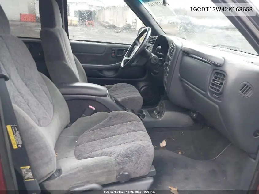 1GCDT13W42K163658 2002 Chevrolet S-10 Ls