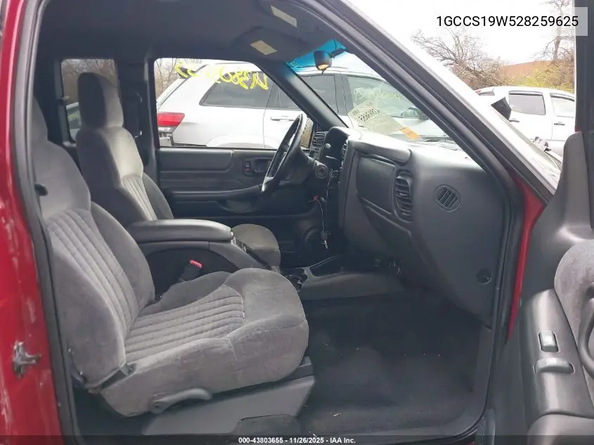 1GCCS19W528259625 2002 Chevrolet S-10 Ls