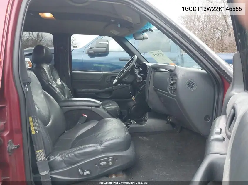 1GCDT13W22K146566 2002 Chevrolet S-10 Ls