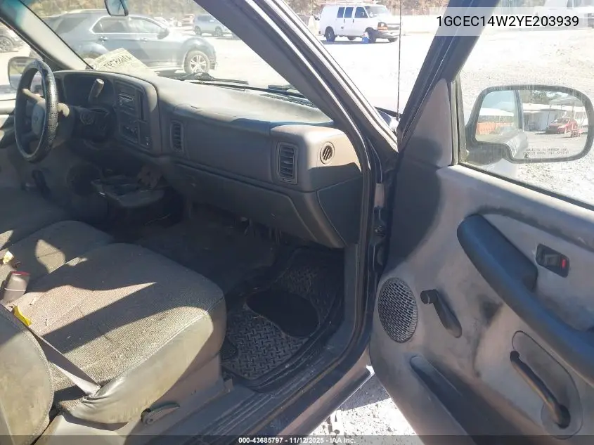 1GCEC14W2YE203939 2000 Chevrolet Silverado 1500