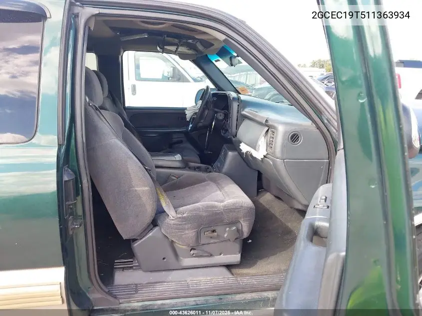 2GCEC19T511363934 2001 Chevrolet Silverado 1500 Ls