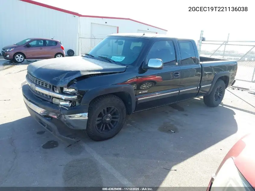 2GCEC19T221136038 2002 Chevrolet Silverado 1500 Lt