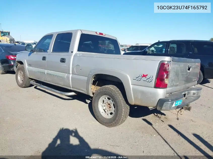 1GCGK23U74F165792 2004 Chevrolet Silverado 2500 Lt