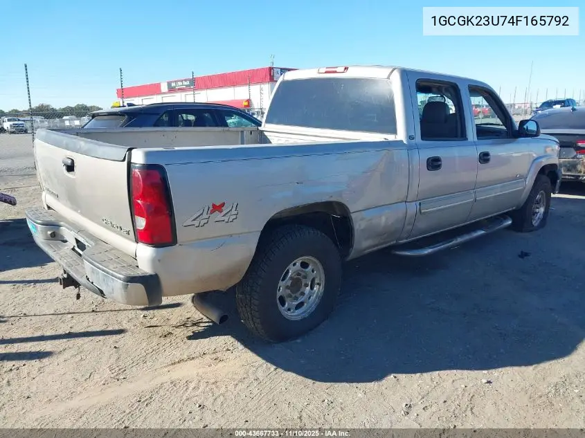 1GCGK23U74F165792 2004 Chevrolet Silverado 2500 Lt