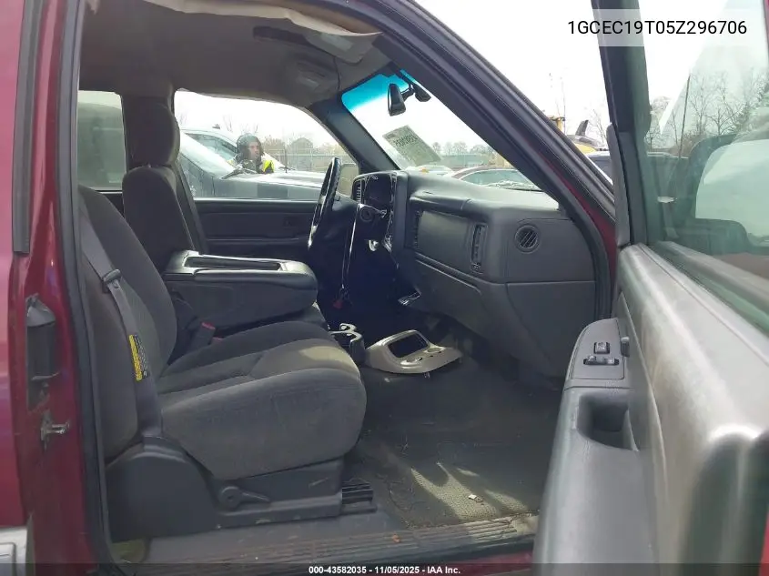 1GCEC19T05Z296706 2005 Chevrolet Silverado 1500 Ls