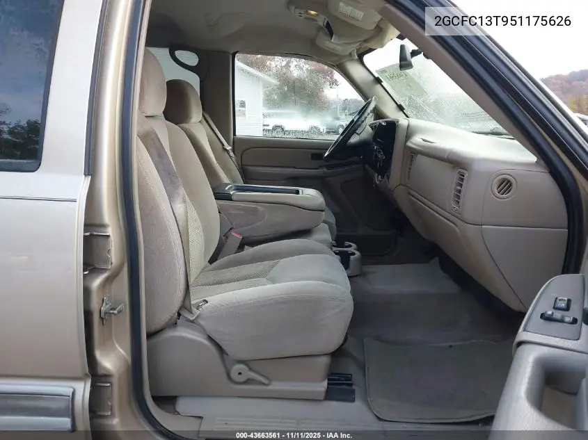 2GCEC13T951175626 2005 Chevrolet Silverado 1500 Ls