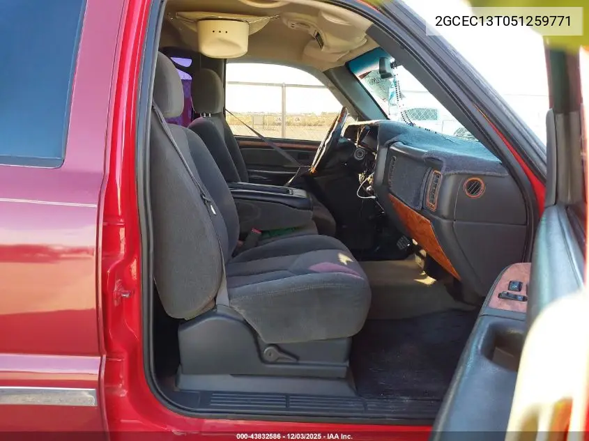 2GCEC13T051259771 2005 Chevrolet Silverado 1500 Ls