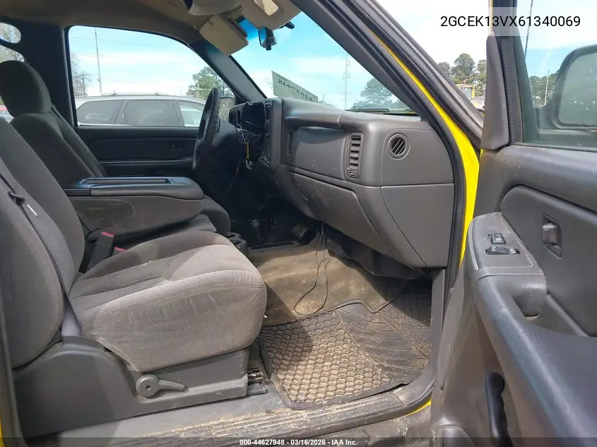 2GCEK13VX61340069 2006 Chevrolet Silverado 1500 Ls