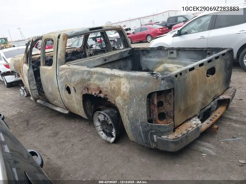 1GCEK29069Z283883 2009 Chevrolet Silverado 1500 Lt