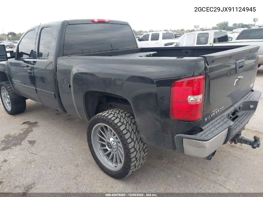2GCEC29JX91124945 2009 Chevrolet Silverado 1500 Lt
